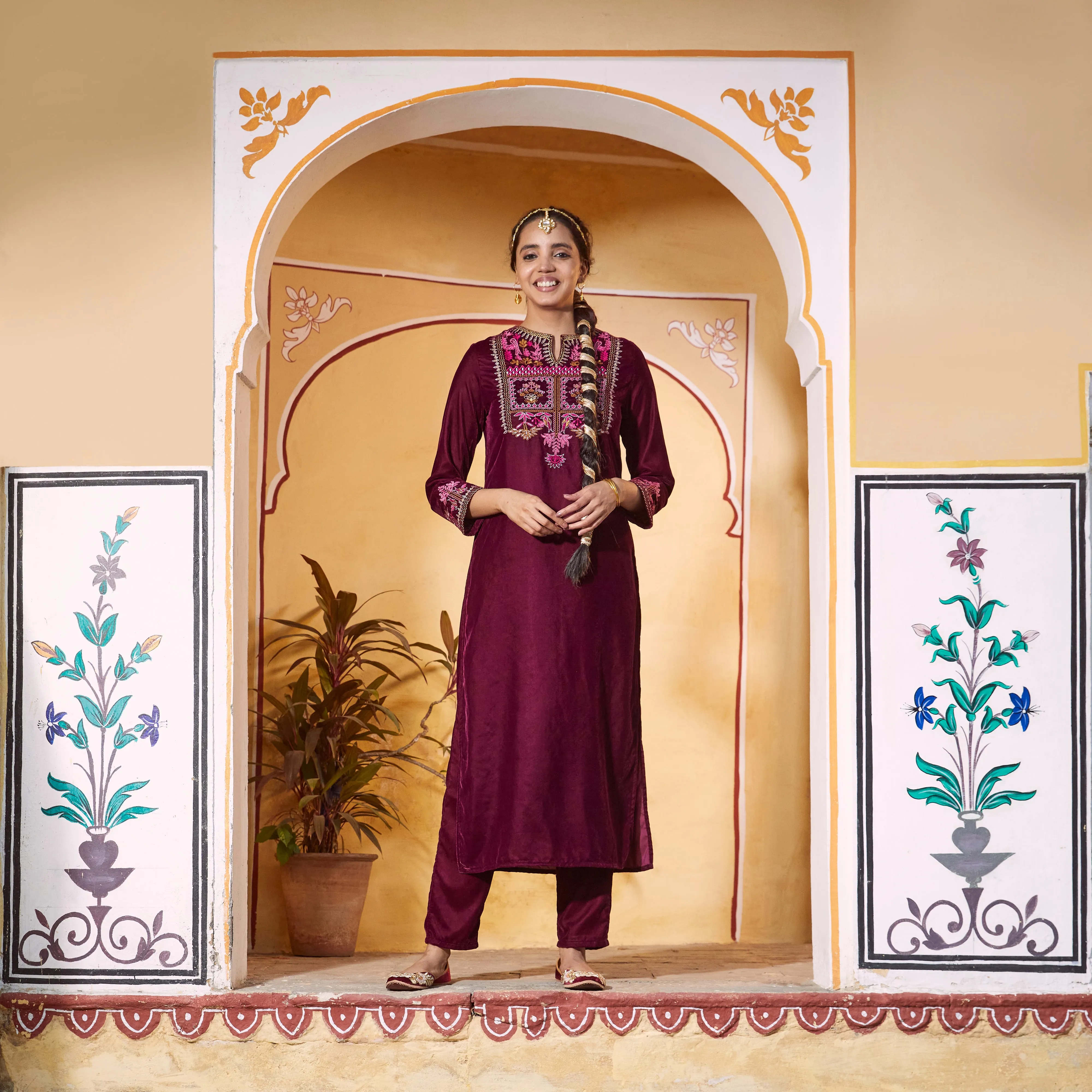 Magenta Velvet High Slit Zari Embroidered Kurta