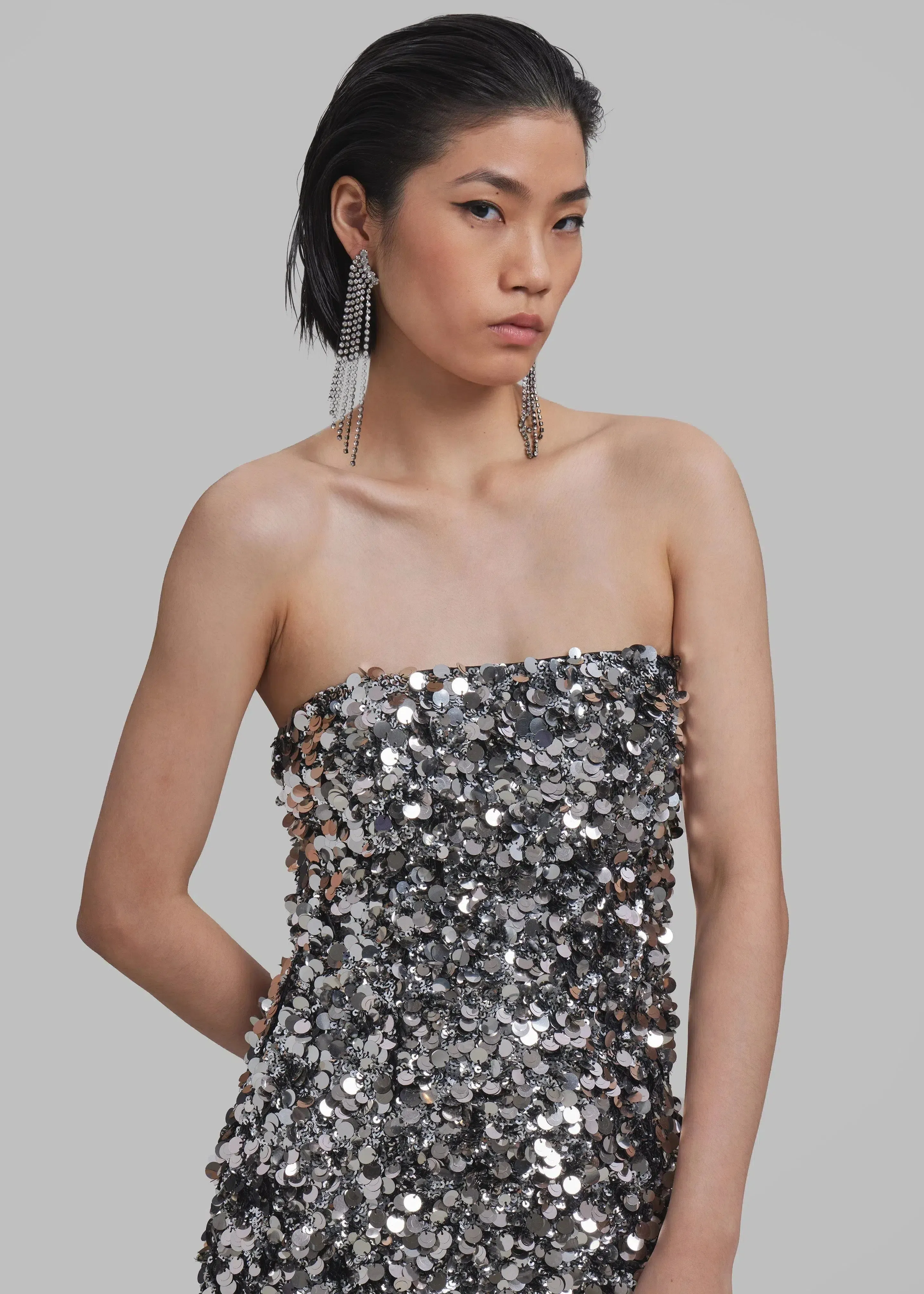 Pristina – Radiant sparkle – Strapless mini dress